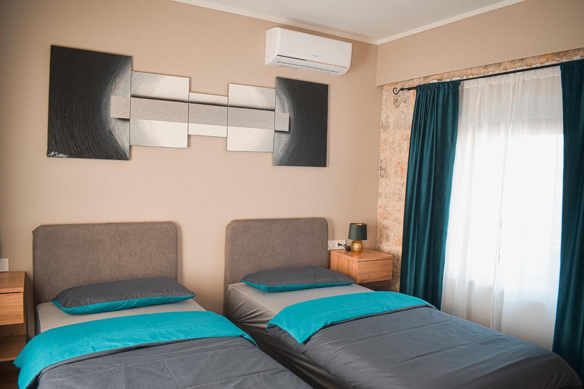 Apartments Jelovic Sinj Exteriér fotografie